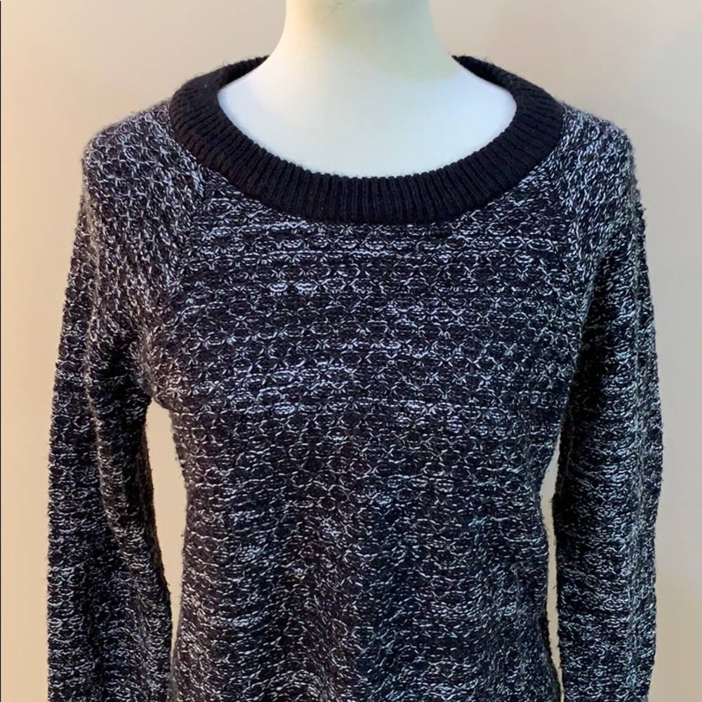 Cute sweater - Picture 3 of 5